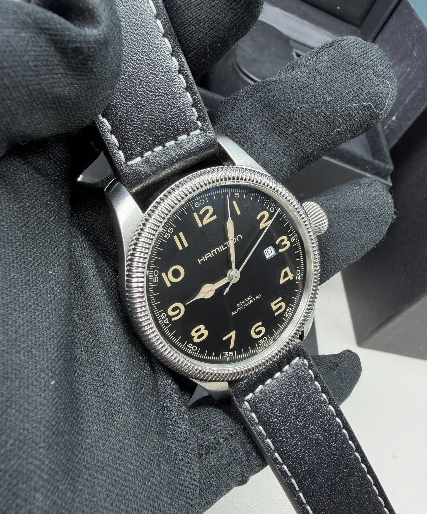 Swiss Men's Hamilton Khaki Automatic Watch Cal. 2824 Date 45mm Black Dial Excellent Condition 439-2000