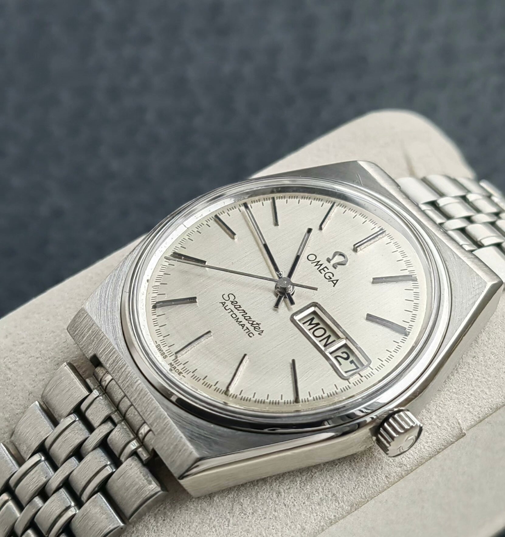 Swiss Made Omega Seamaster Day Date Automatic Watch Cal.1020 35.5MM 462-3000