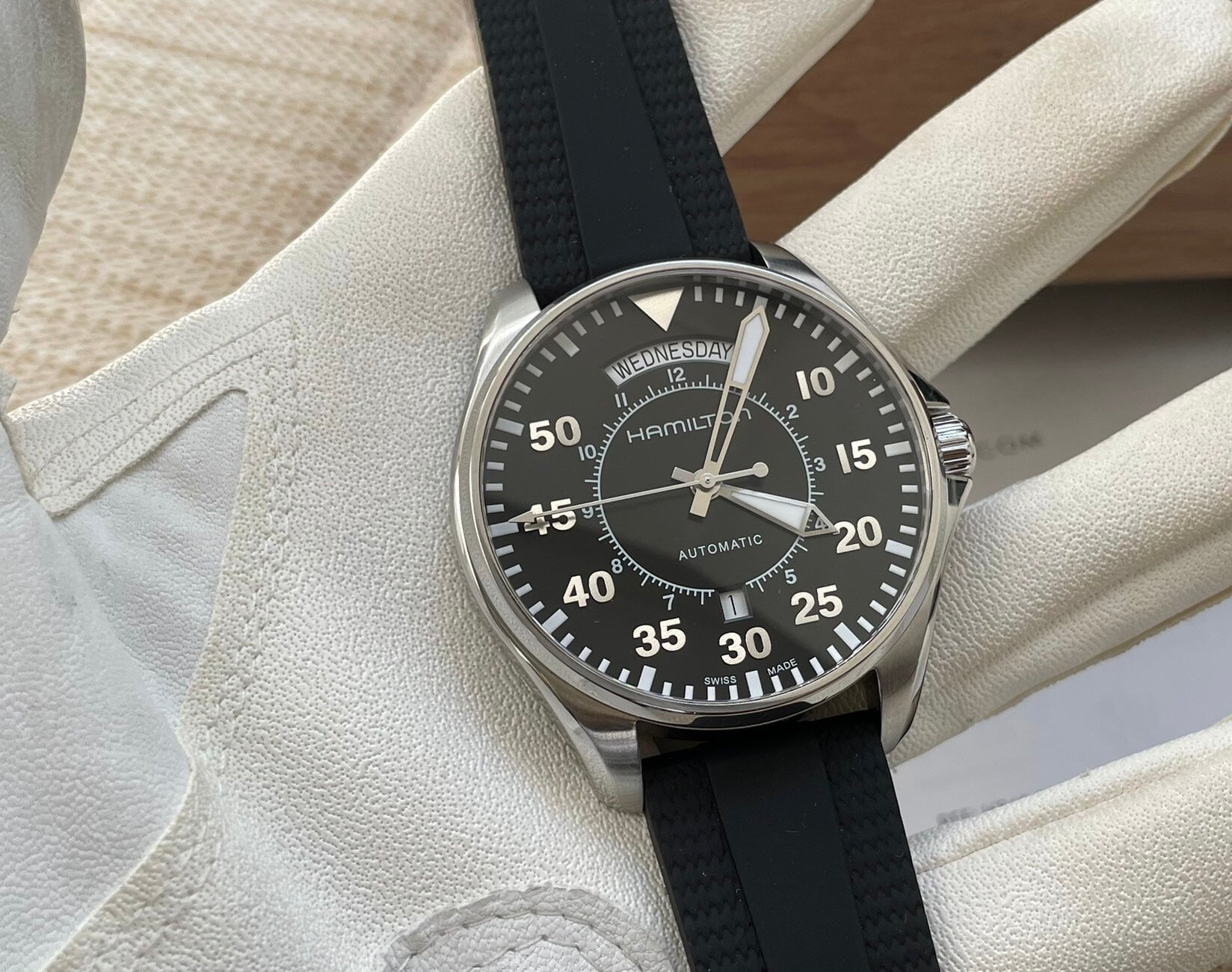 Hamilton Khaki Aviation Pilot Day Date Interstellar Watch 42MM 477-2000 Full Set