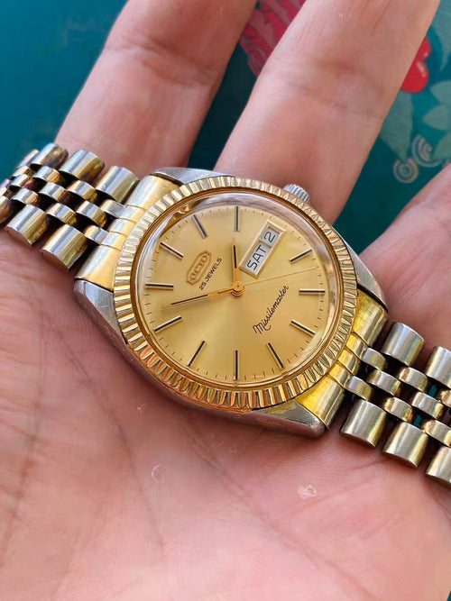 Octo Swiss Missilemaster Automatic Watch Day Date ETA2789 Vintage 1970s 36mm Classic 498-0260