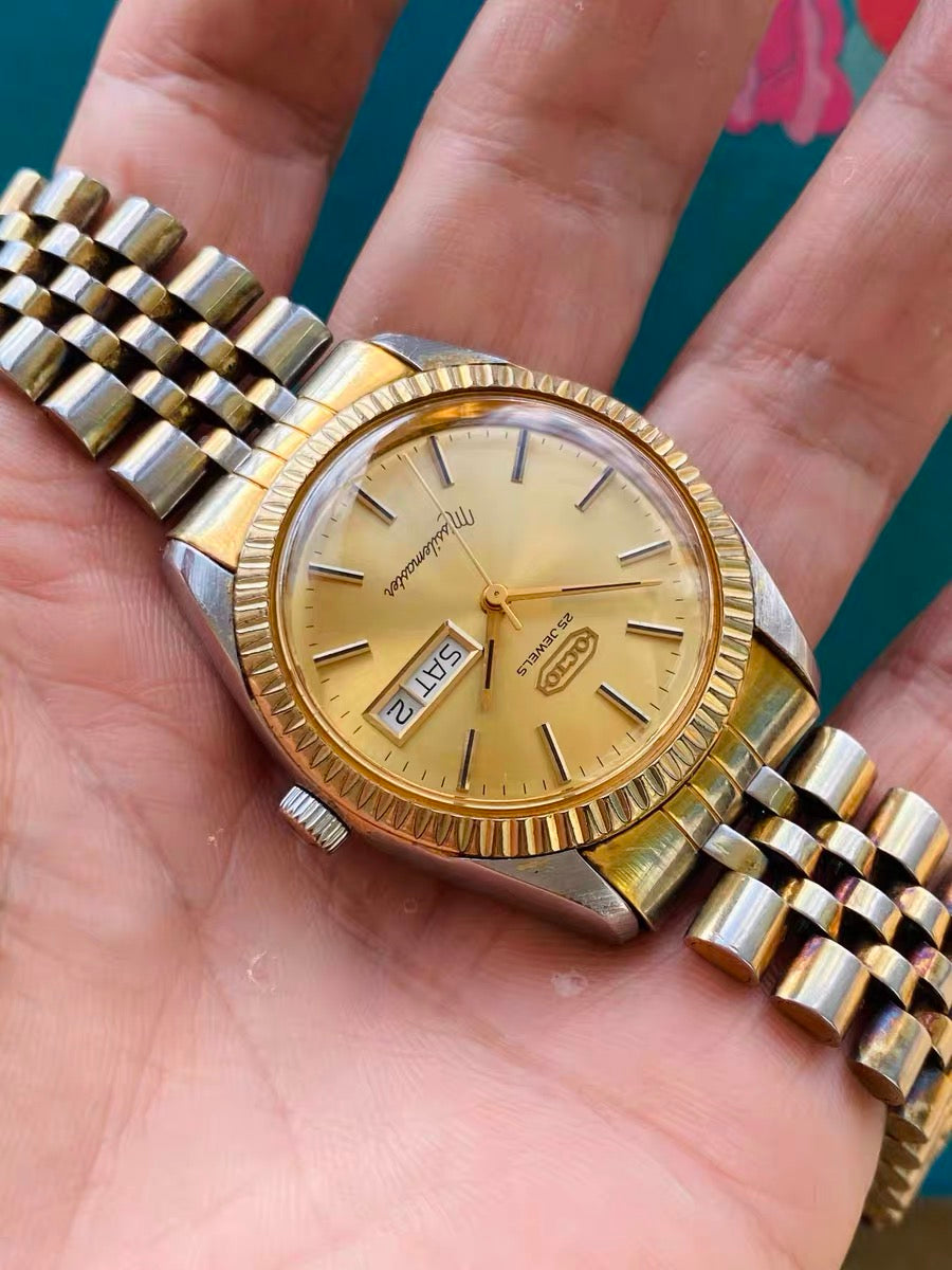 Octo Swiss Missilemaster Automatic Watch Day Date ETA2789 Vintage 1970s 36mm Classic 498-0260