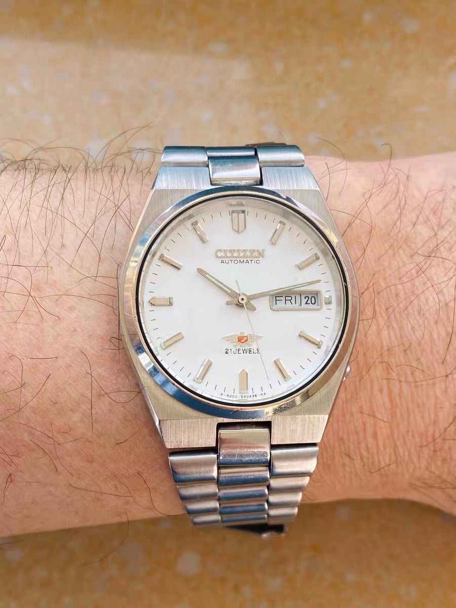 Citizen Automatic Vintage Men's Watch Cal. 8200 Day Date 21 Jewels Exhibition Case Back 36mm 1990s 493-0158
