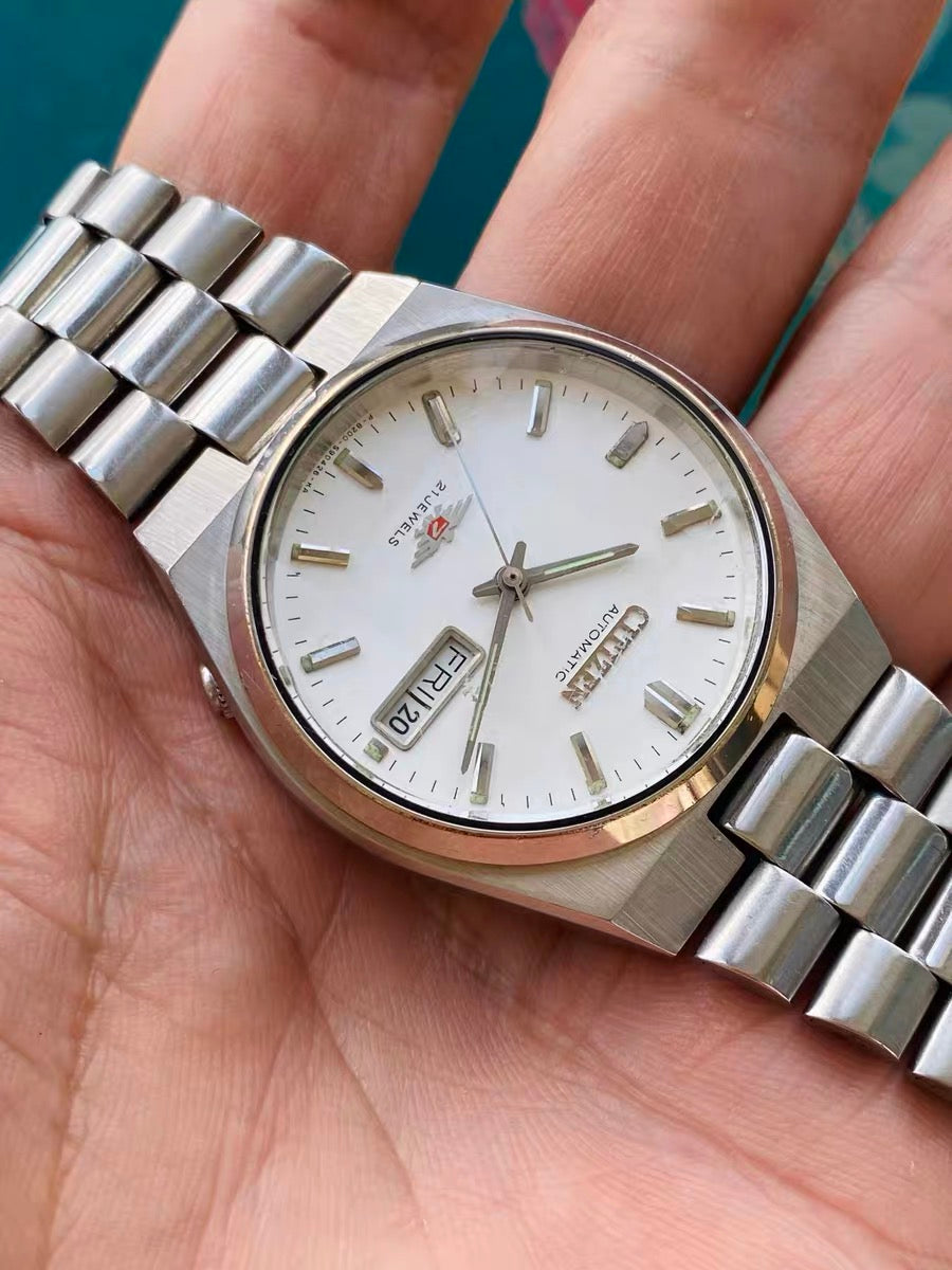Citizen Automatic Vintage Men's Watch Cal. 8200 Day Date 21 Jewels Exhibition Case Back 36mm 1990s 493-0158