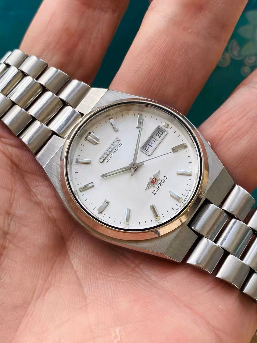 Citizen Automatic Vintage Men's Watch Cal. 8200 Day Date 21 Jewels Exhibition Case Back 36mm 1990s 493-0158