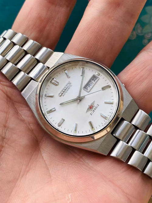 Citizen Automatic Vintage Men's Watch Cal. 8200 Day Date 21 Jewels Exhibition Case Back 36mm 1990s 493-0158