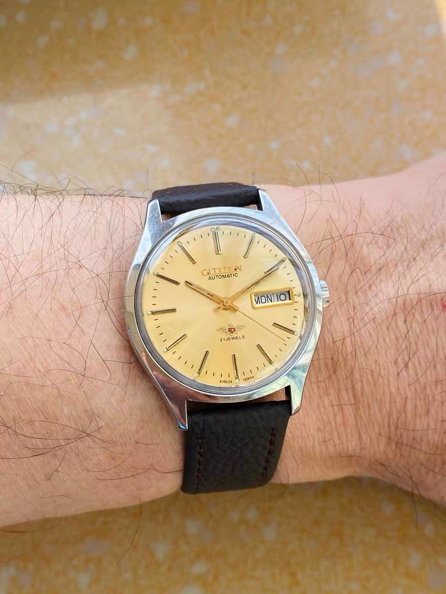 Citizen Automatic Vintage Men's Watch Cal. 8200 Day Date 21 Jewels 35mm 1980s 486-0118