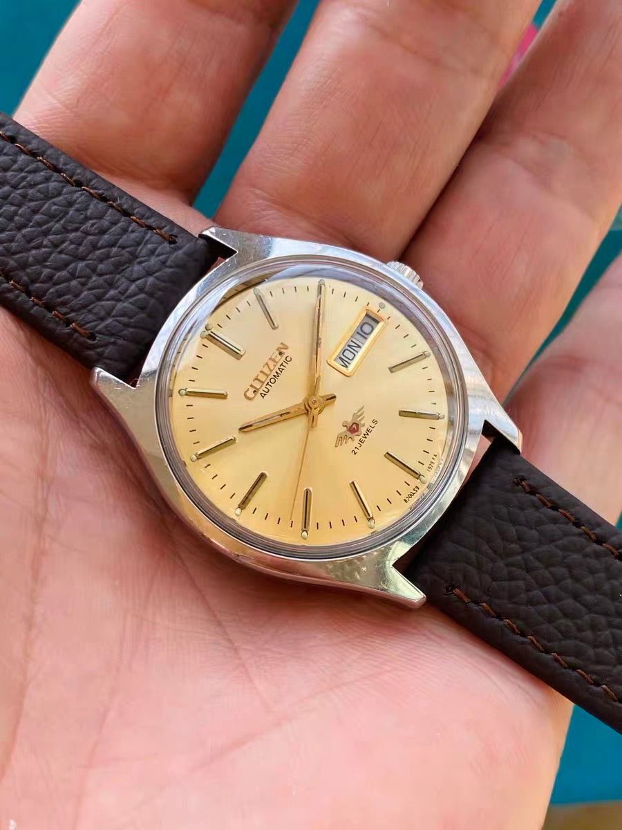 Citizen Automatic Vintage Men's Watch Cal. 8200 Day Date 21 Jewels 35mm 1980s 486-0118