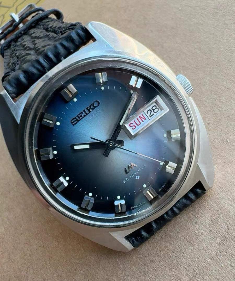 Seiko Lord Matic Vintage Automatic Watch 5606A Day Date Blue Sunburst Dial 25 Jewels 36.5mm 469-0520