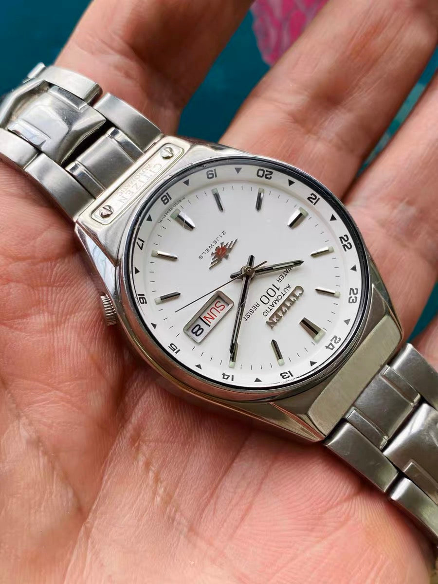 Citizen Men's Vintage Automatic Watch 8200 Day Date 21 Jewels 35.5mm 514-0240