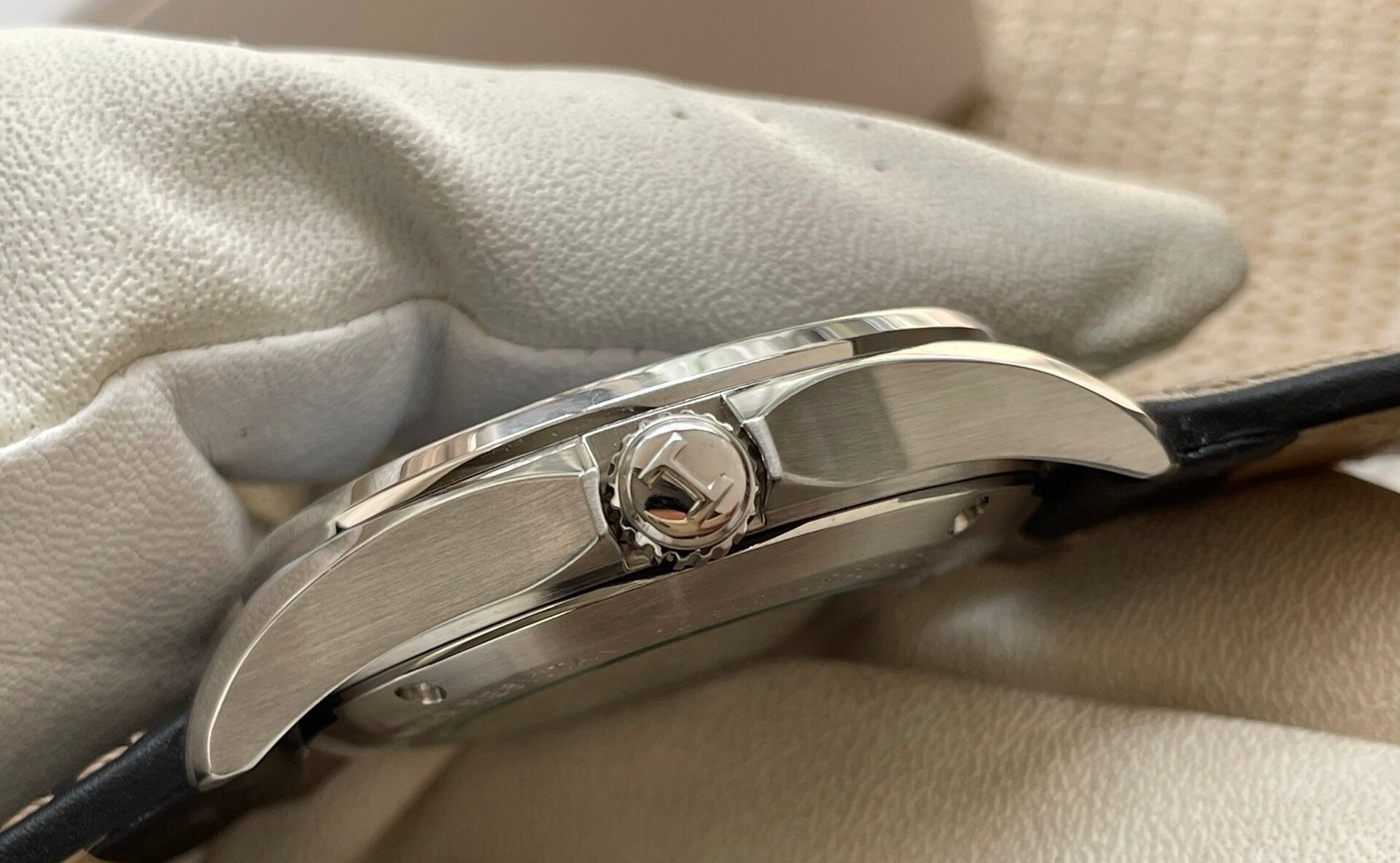 Hamilton Khaki Aviation Pilot Day Date Interstellar Watch 42MM 482-1900