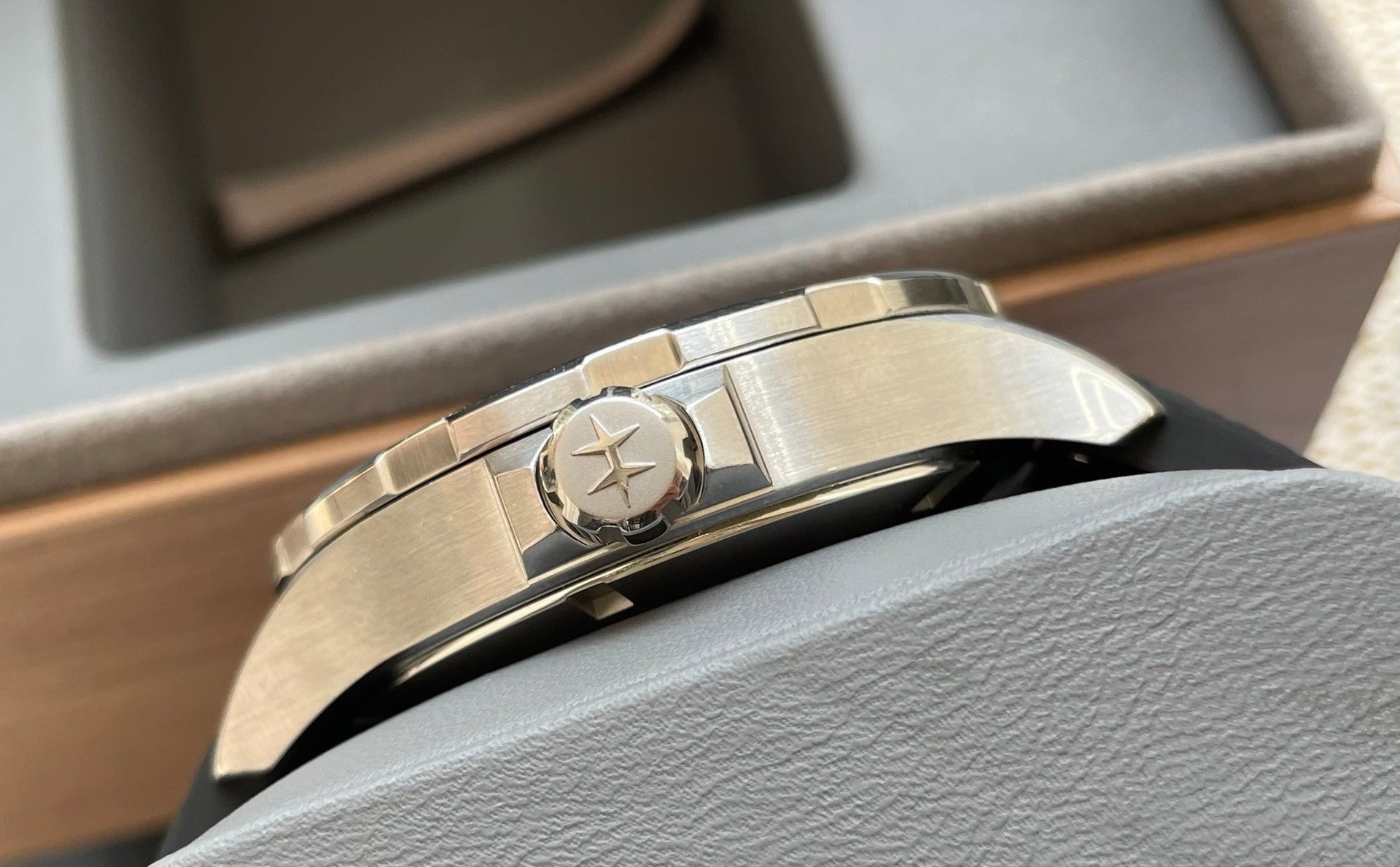 Hamilton Khaki X-Wind Automatic Watch 45mm Ref.H77755533 480-2550 Full Set