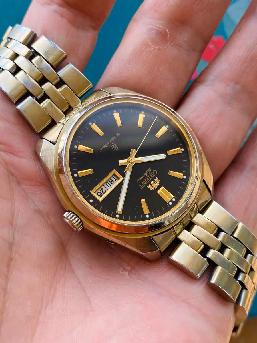 Orient Vintage Automatic Watch 46943 Day Date 21 Jewels 39mm 1990s 522-0098