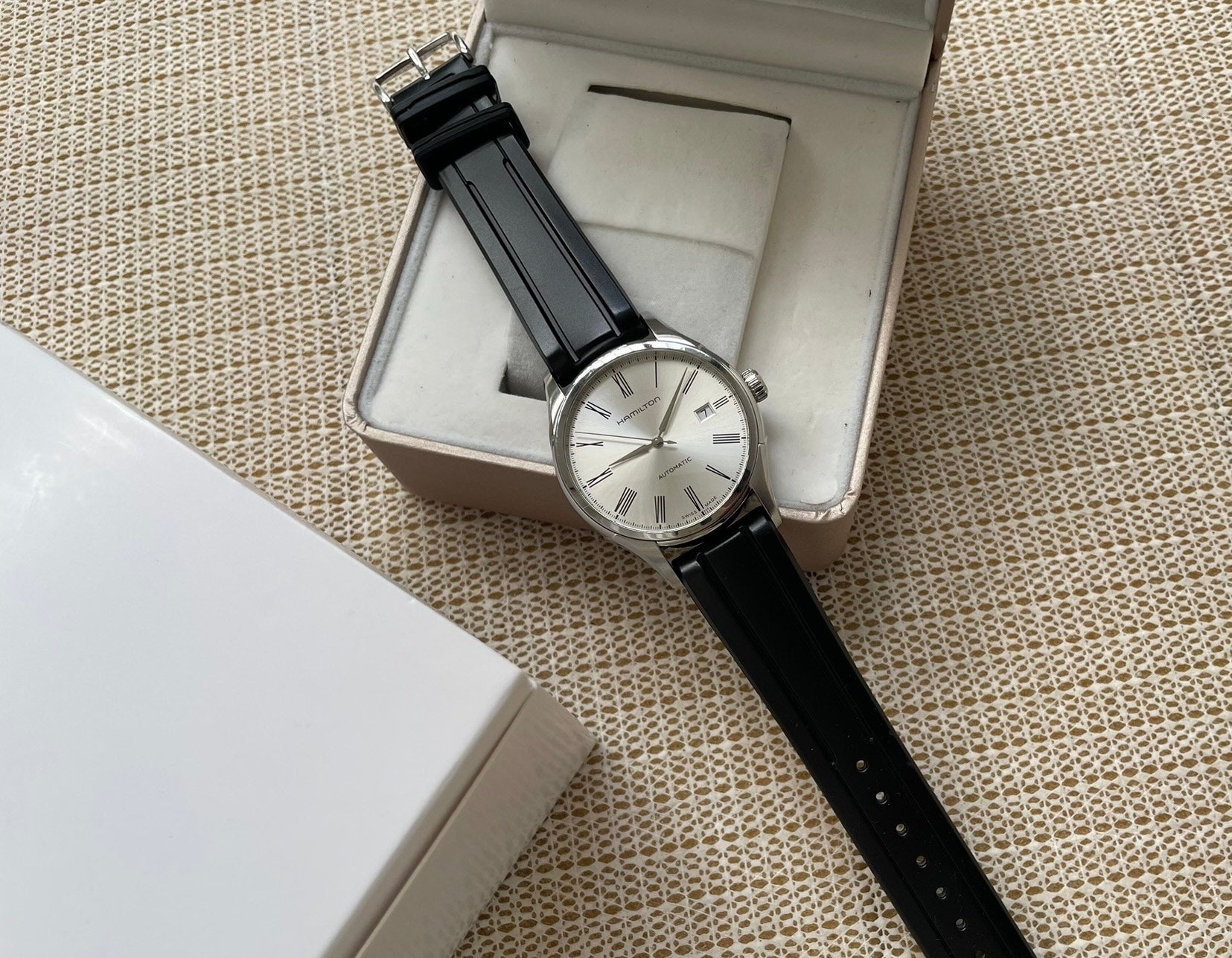 Swiss Made Hamilton Valiant Automatic Watch H-10 80-Hours 40mm 508-1300