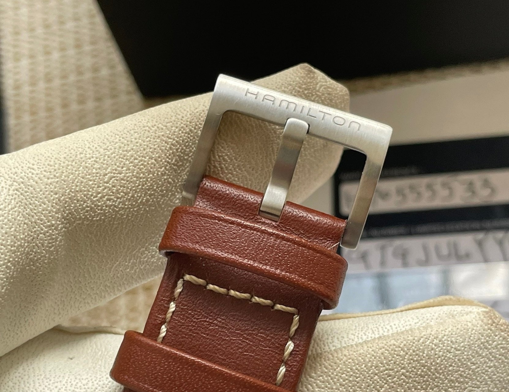 Hamilton Khaki Field Automatic Date Watch Swiss Made 42MM H705555 505-2250 Full Set