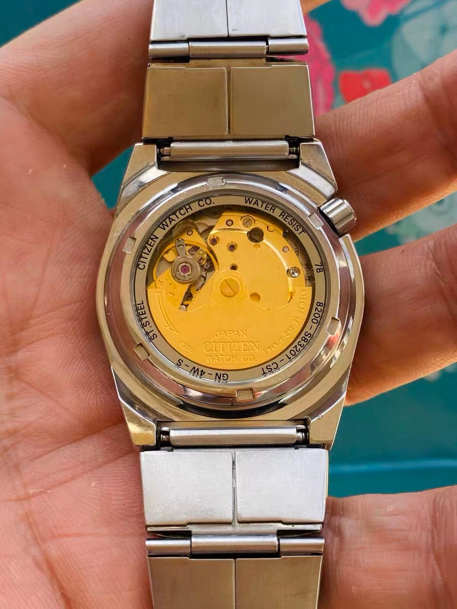 Citizen Vintage Automatic Watch 8200 Day Date 21 Jewels 38mm 519-0228