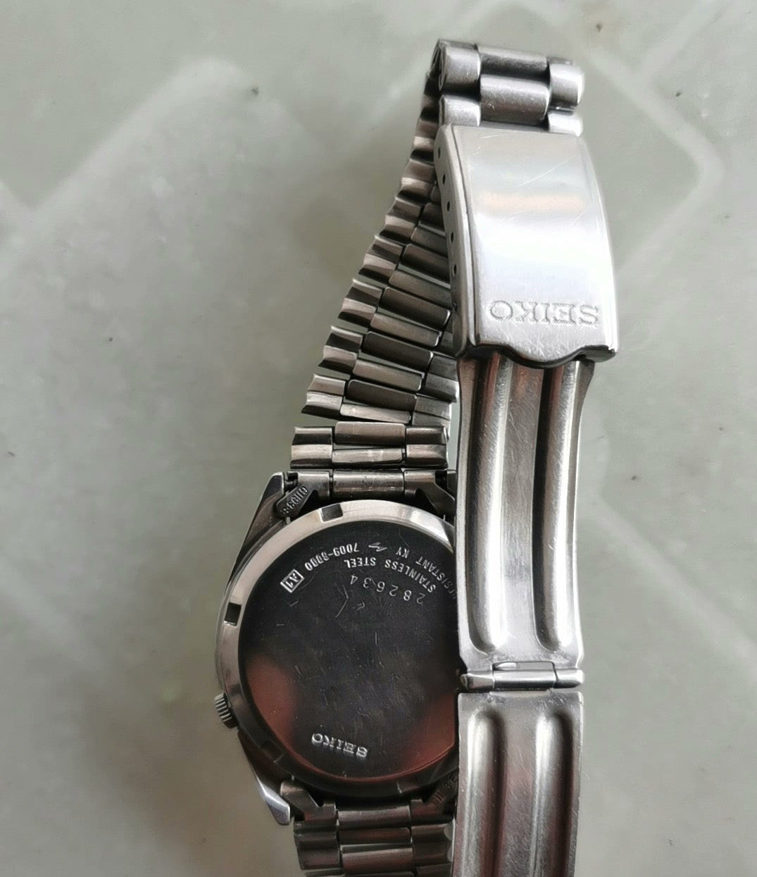 Seiko Automatic Day Date Vintage Watch 7009 Movement 23 Jewels 34.5mm 544-0180