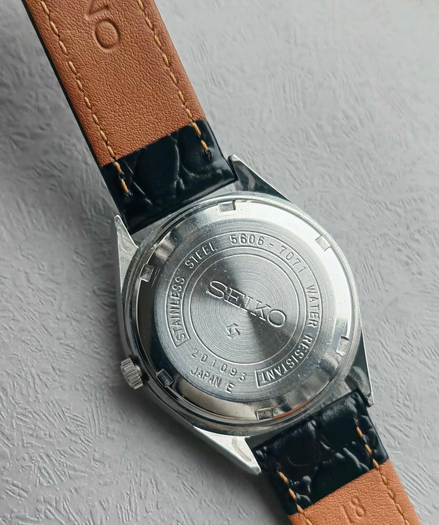 Seiko Lord Matic LM Automatic Men‘s Watch Cal. 5606 Day Date Silver Sunburst Dial 36.5mm Vintage 546-0670