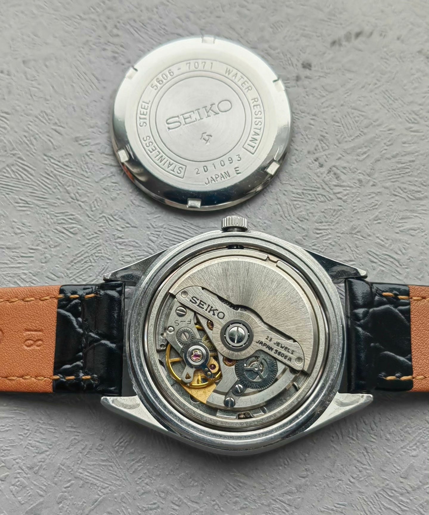 Seiko Lord Matic LM Automatic Men‘s Watch Cal. 5606 Day Date Silver Sunburst Dial 36.5mm Vintage 546-0670