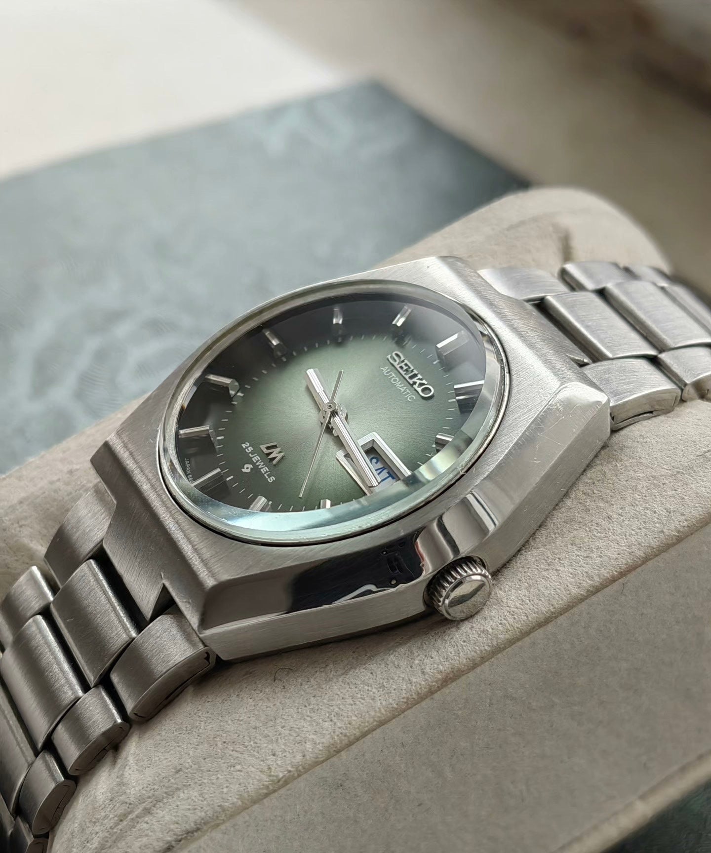 Seiko LM Automatic Men's Watch Day Date 5606A 37mm Green Gradient Dial 548-0800