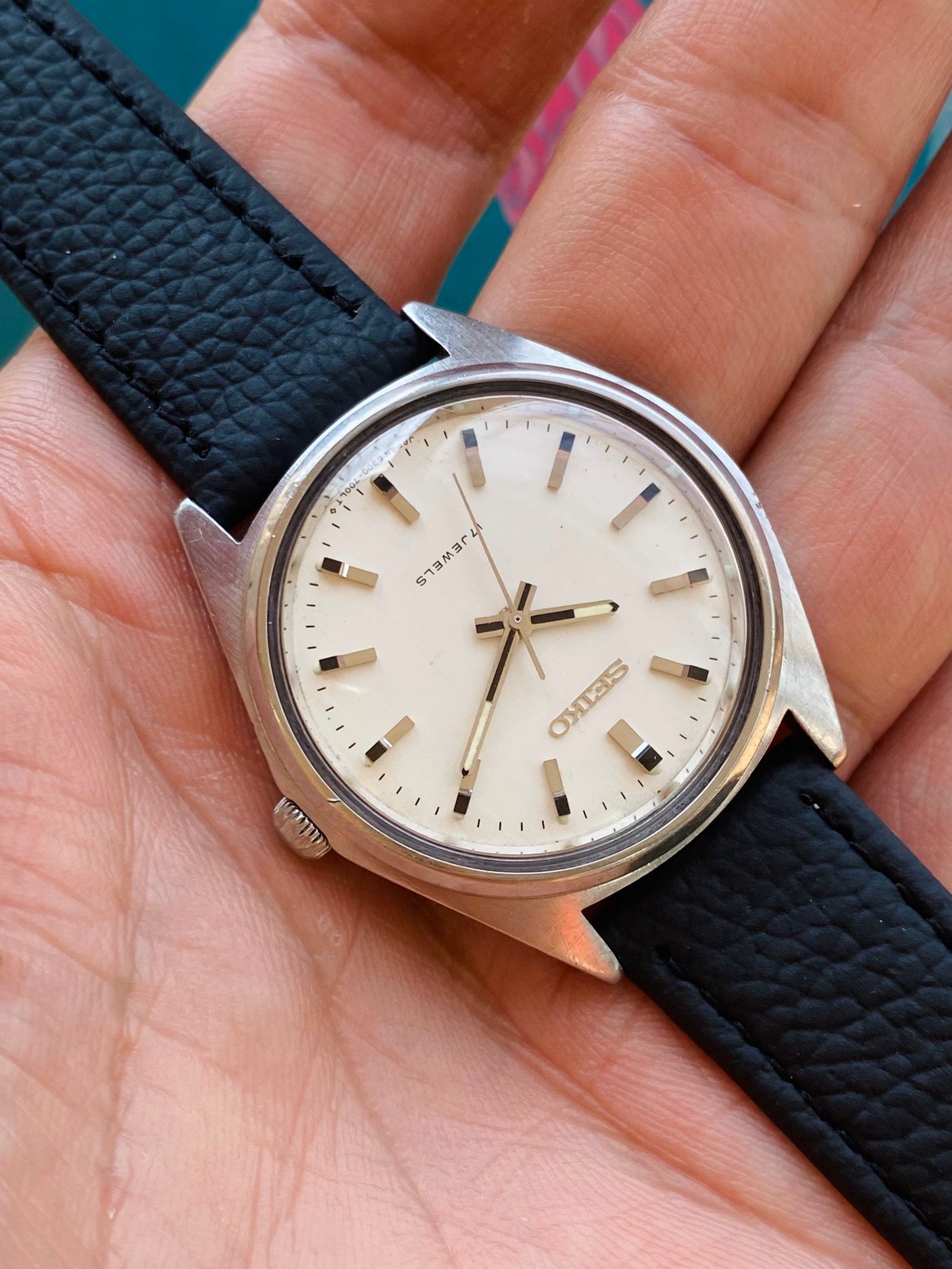 Seiko Vintage Manual-Winding Watch Cal. 63 17 Jewels 35mm 1960s 550-0140
