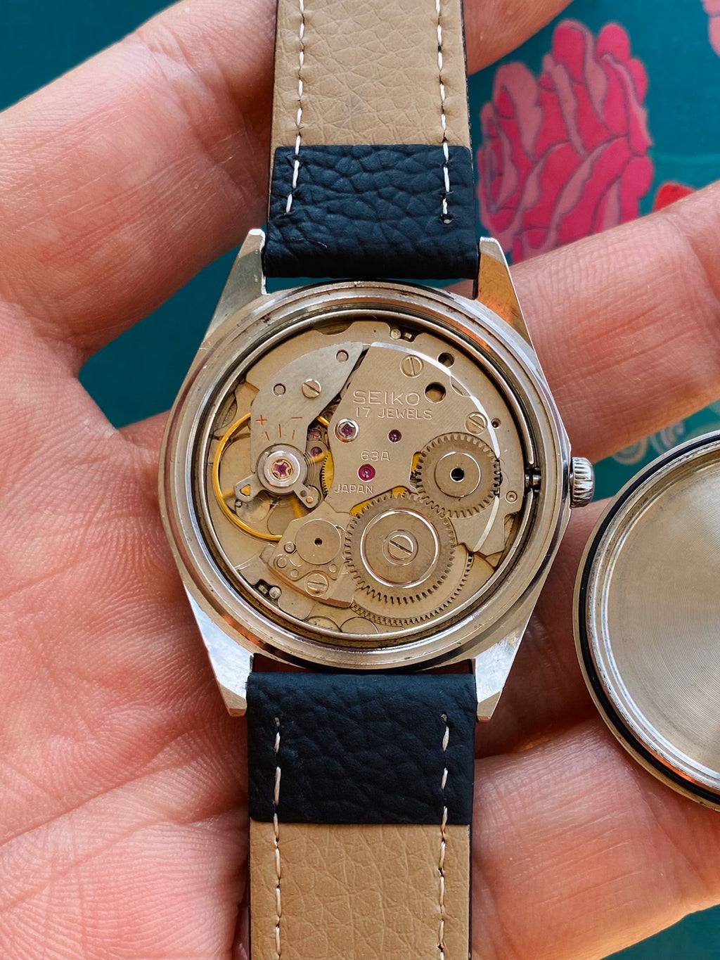 Seiko Vintage Manual-Winding Watch Cal. 63 17 Jewels 35mm 1960s 550-0140