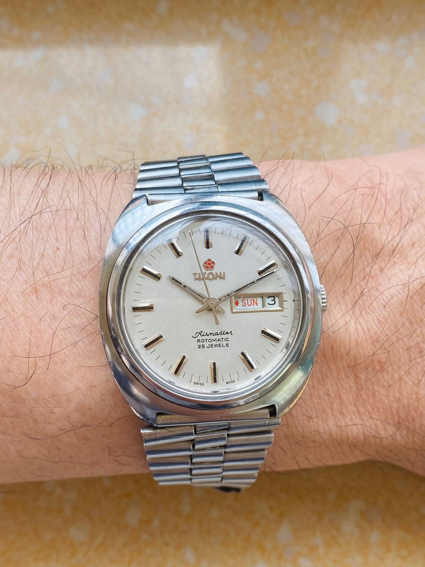 Titoni Swiss Airmaster Rotomatic Automatic Watch Day Date ETA2879 1970s 37mm 559-0270