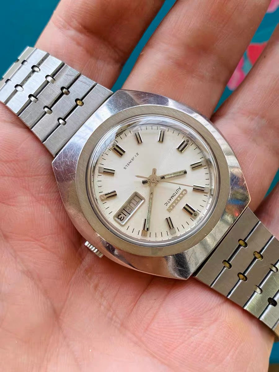Citizen Vintage Automatic Watch 8200 Day Date 21 Jewels 37.4mm 1980s 560-0128
