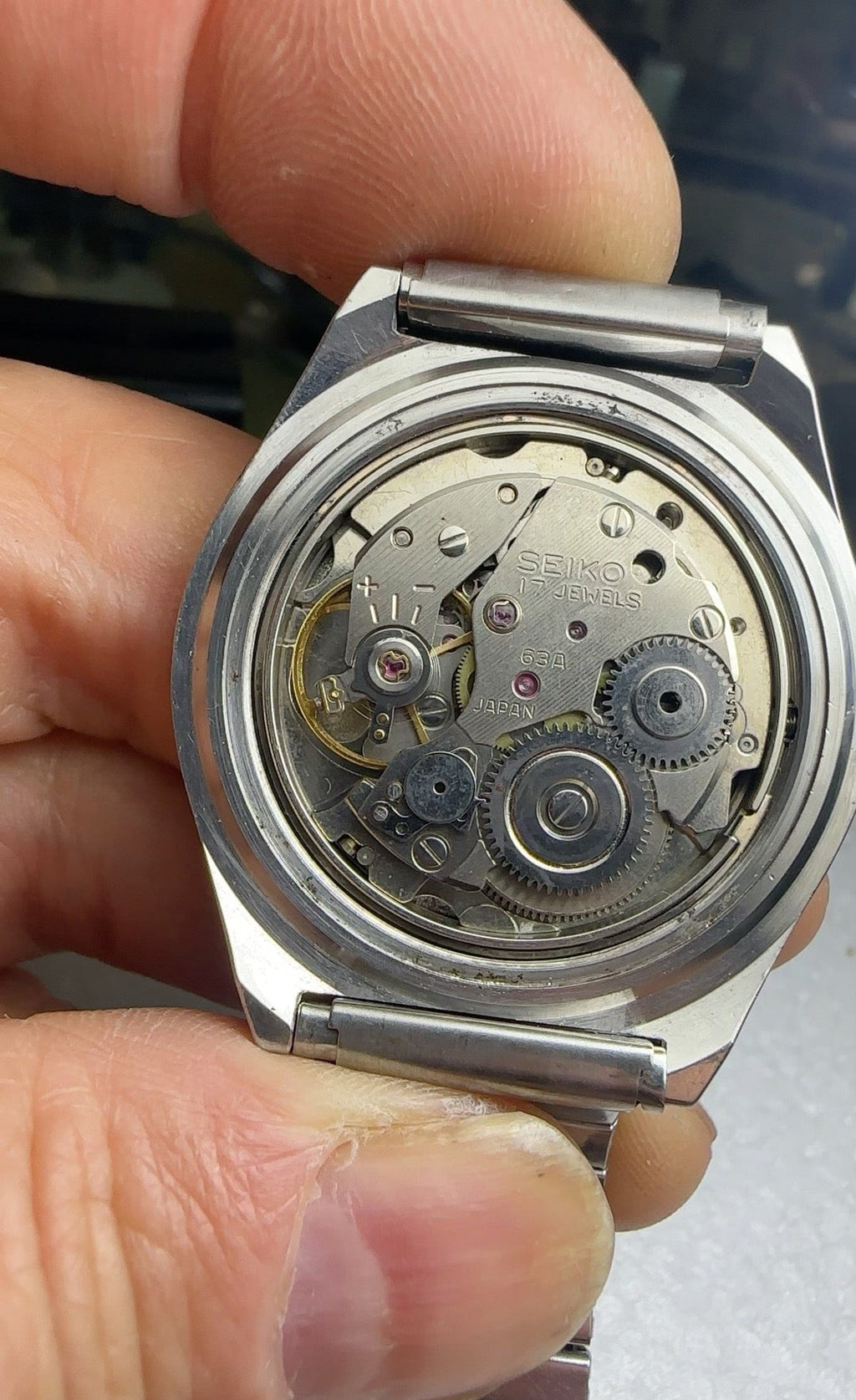 Seiko Japan Manual Wind Watch Cal. 63A Vintage 37mm 17 Jewels 561-0178