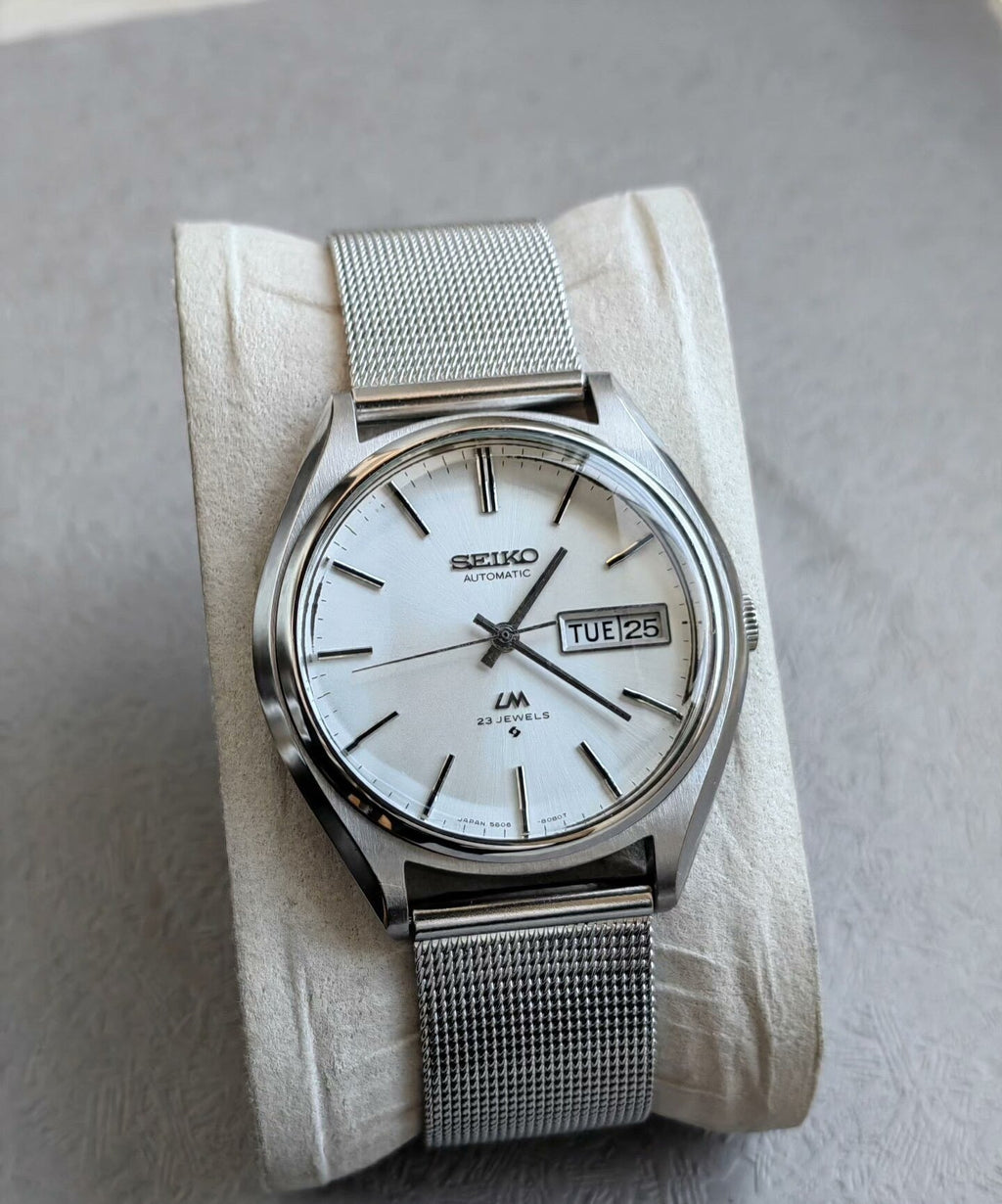 Seiko Lord Matic LM Automatic Watch Day Date 5606 23 Jewels 37.5mm Silver 565-0670