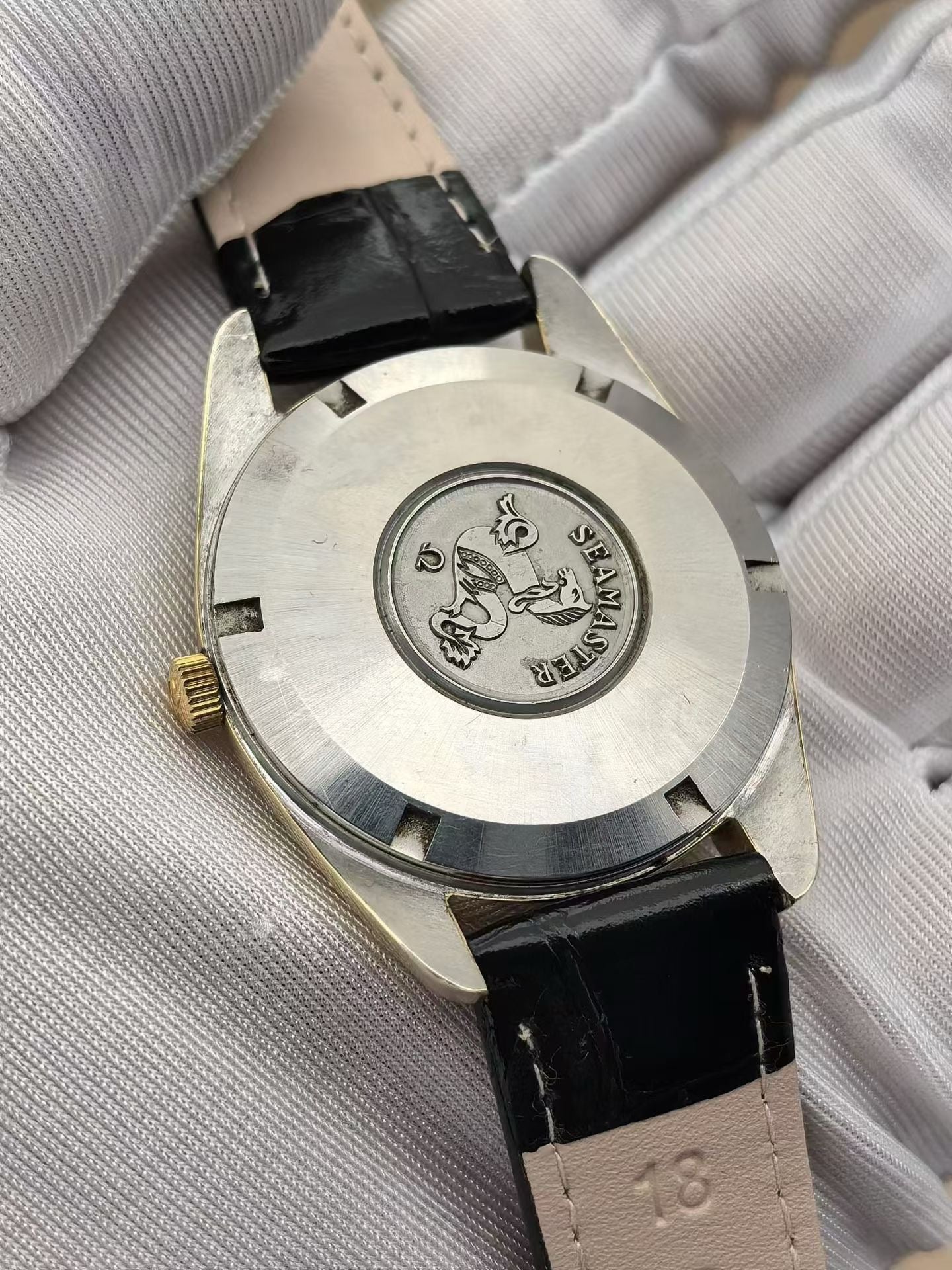 Swiss Vintage Omega Seamaster Automatic Men's Watch Cal. 565 Date 24 Jewels 35.5mm 614-4800