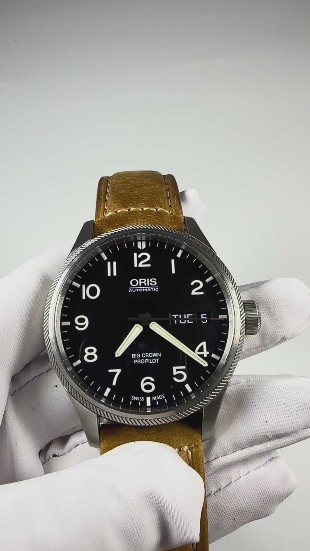 Swiss Oris Big Crown ProPilot Automatic Day Date Watch Black Dial Sapphire Crystal 606-2600