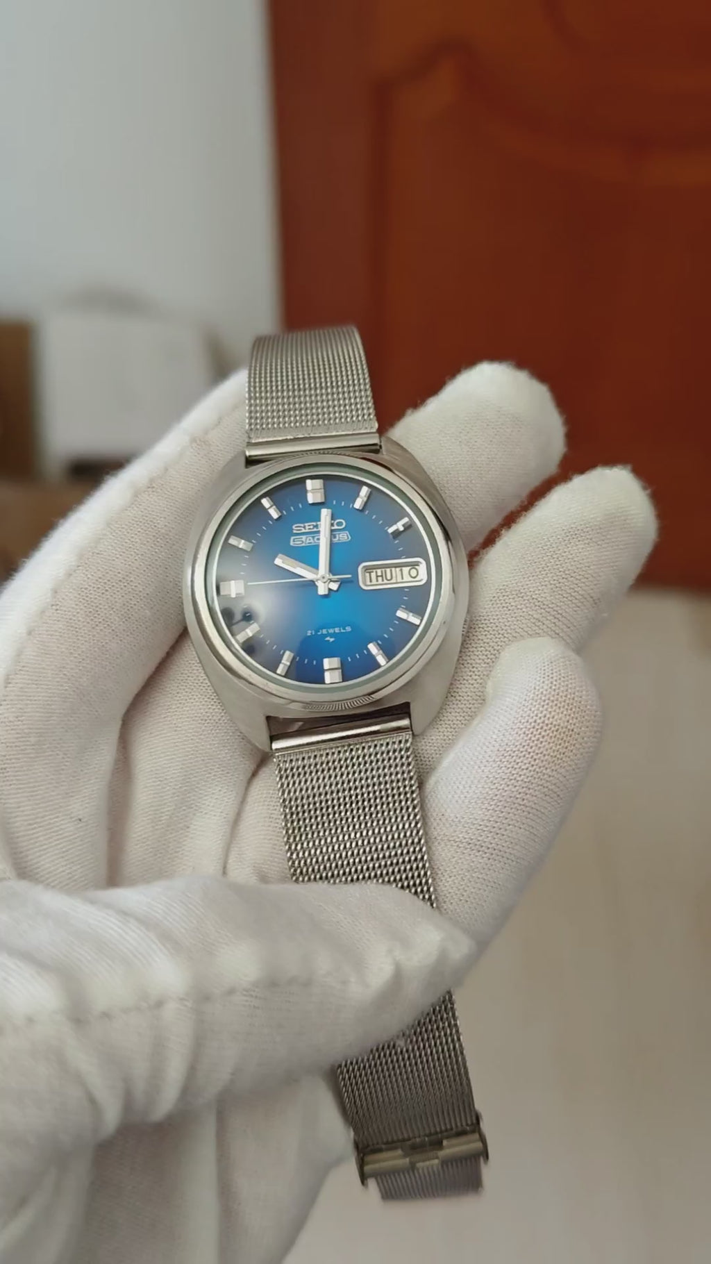 Seiko 5 Actus 7019 Automatic Watch Day Date Tanzanite Blue Gradient Dial 37x40.5mm Magic Lever Vintage 571-0600