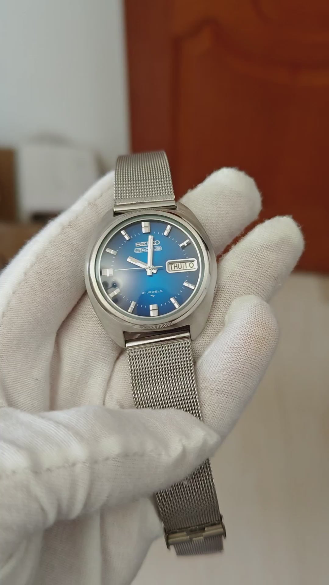 Seiko 5 Actus 7019 Automatic Watch Day Date Tanzanite Blue Gradient Dial 37x40.5mm Magic Lever Vintage 571-0600
