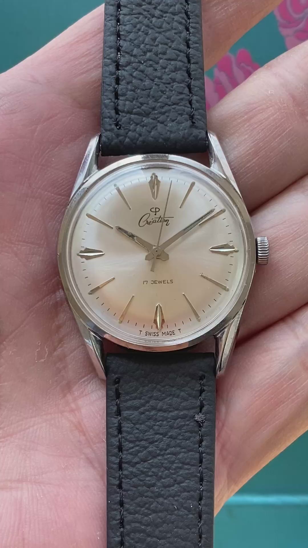 Swiss Creation Manual Wind Vintage Watch Cal. 72 17 Jewels Silver Dial 34mm 1960s 578-0178