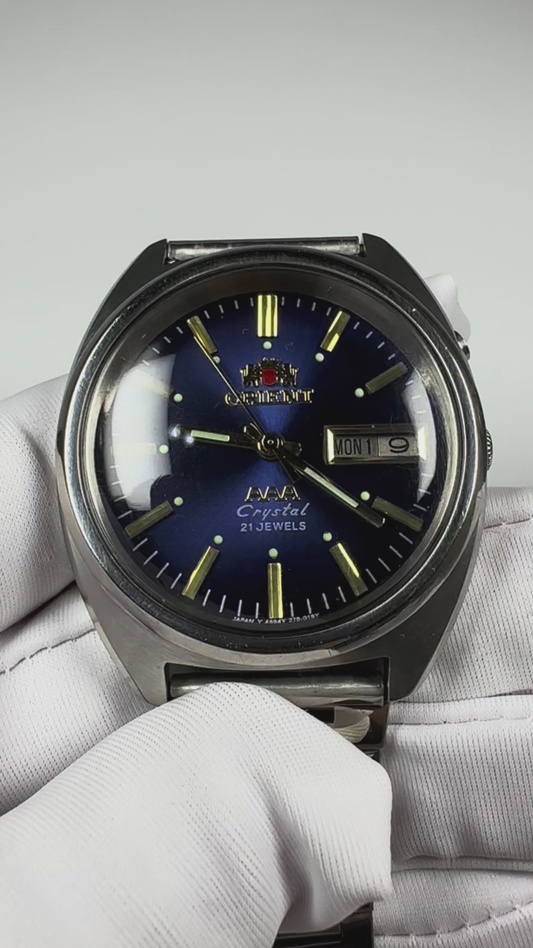Orient AAA Automatic Vintage Men's Watch Cal. 46943 Day Date Blue Sunburst Dial 36.2mm Vintage Stainless Steel 180-0240